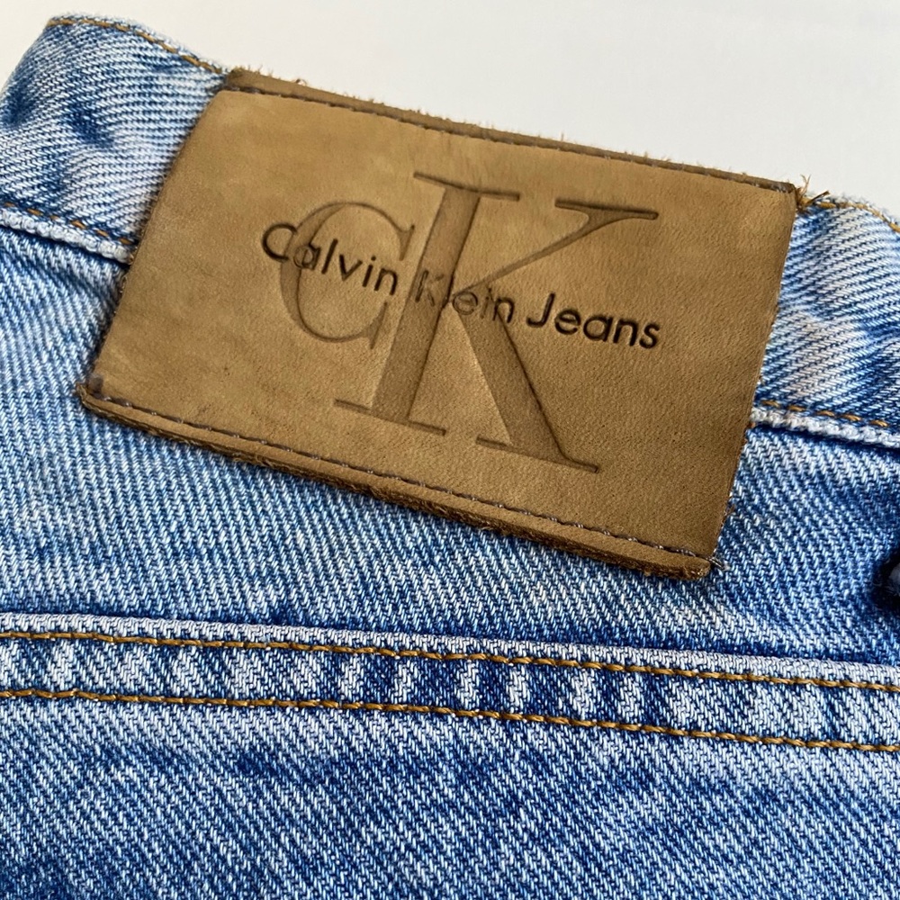 Vintage High-waisted Calvin Klein Mom Jeans - 27 - Picture 2 of 6